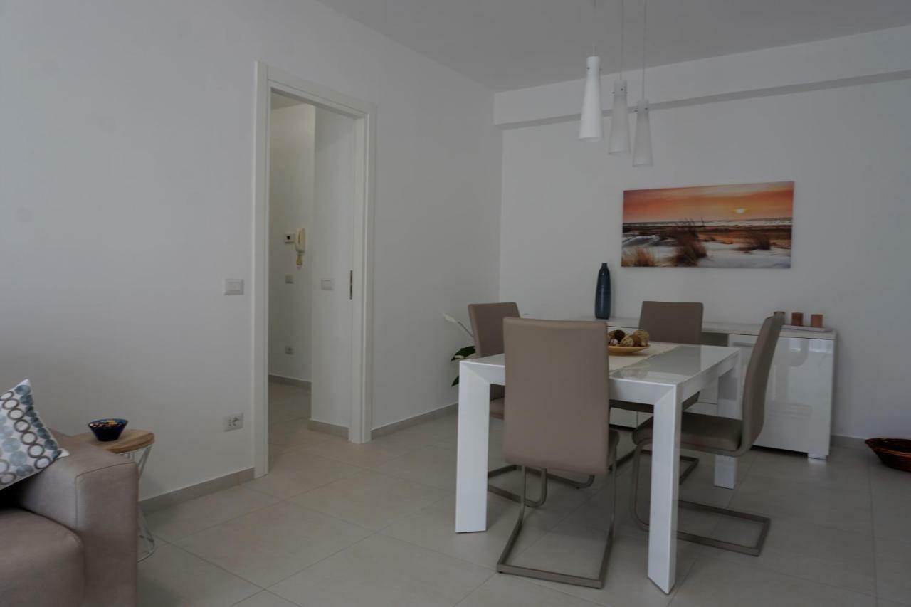 Casa Gise Appartement Aci Castello Buitenkant foto